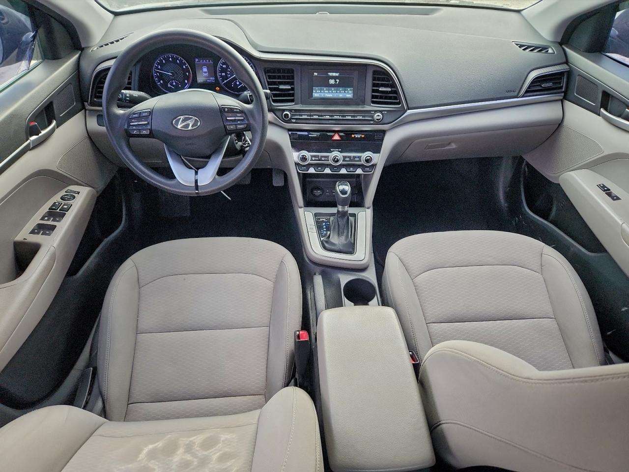 2020 HYUNDAI ELANTRA SE photo 8