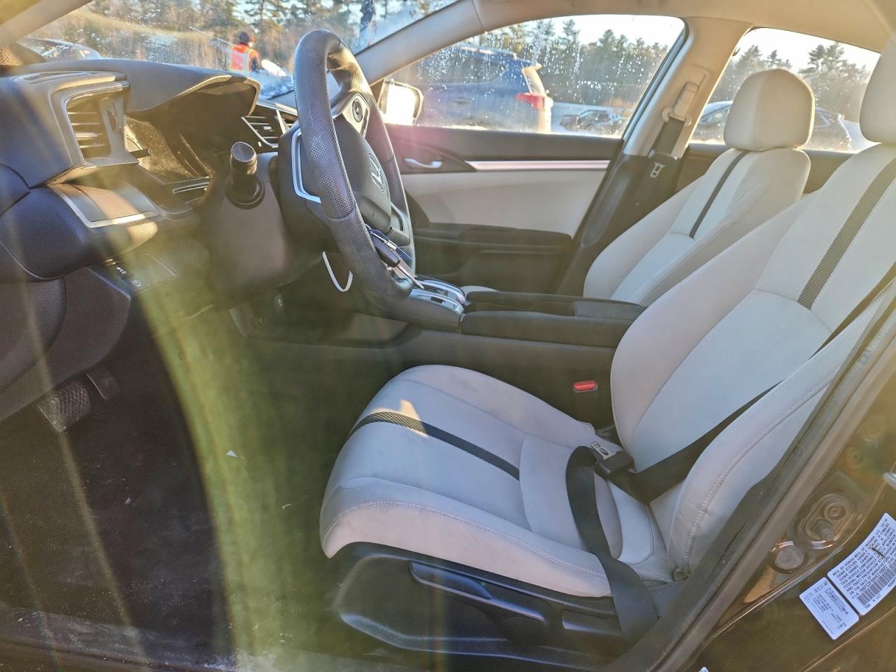 2017 HONDA CIVIC LX photo 7
