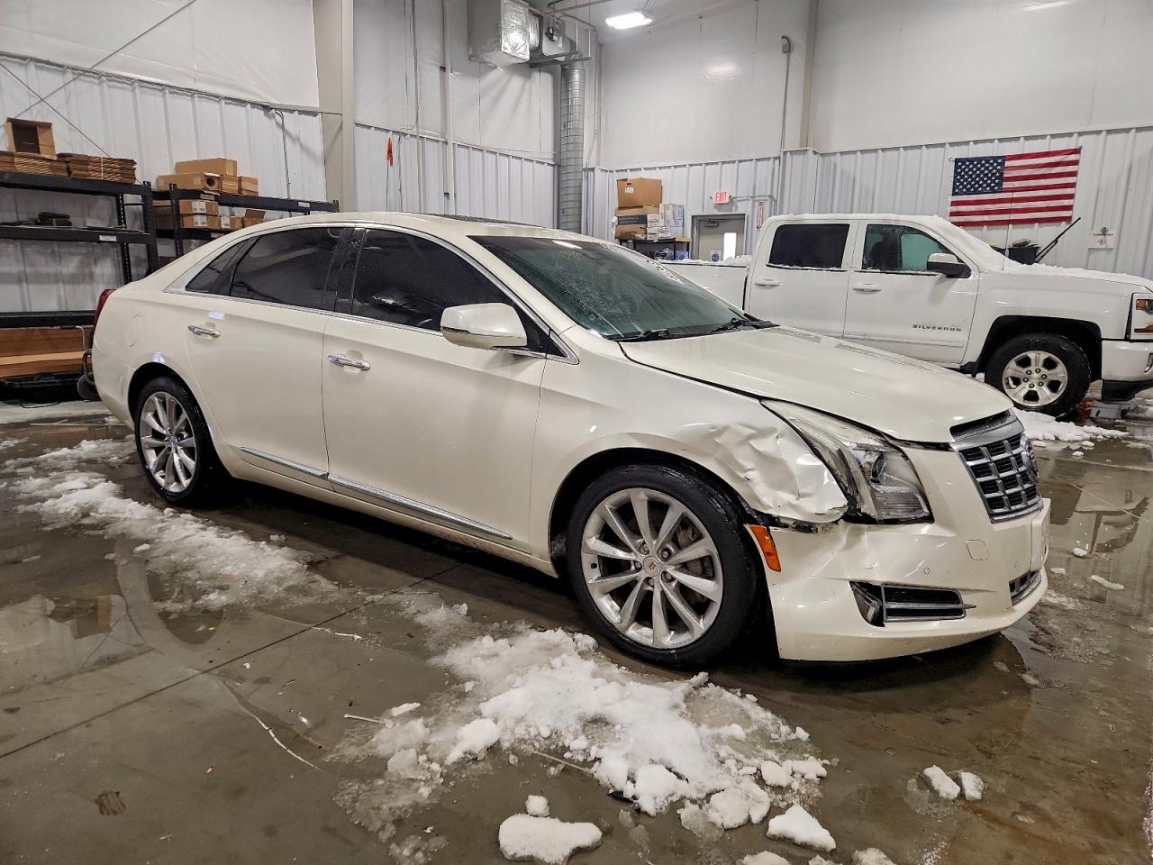 2013 CADILLAC XTS PREMIUM COLLECTION photo 4