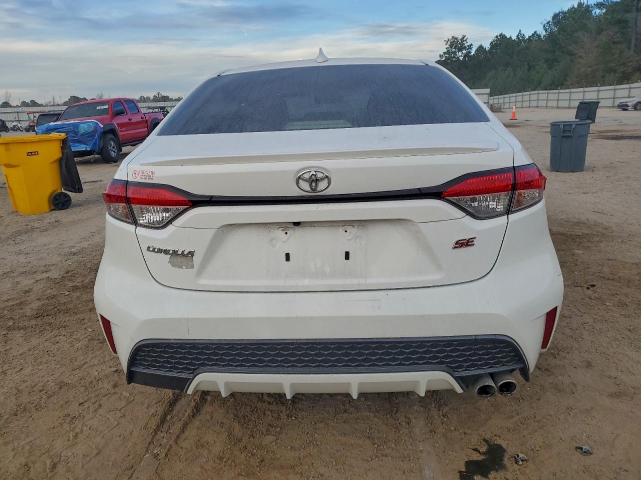 2021 TOYOTA COROLLA SE photo 6
