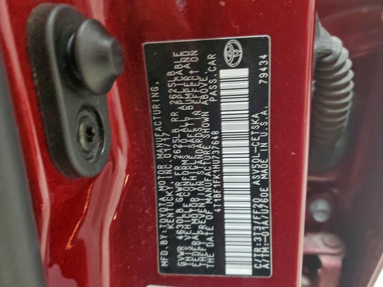 2017 TOYOTA CAMRY SE photo 12