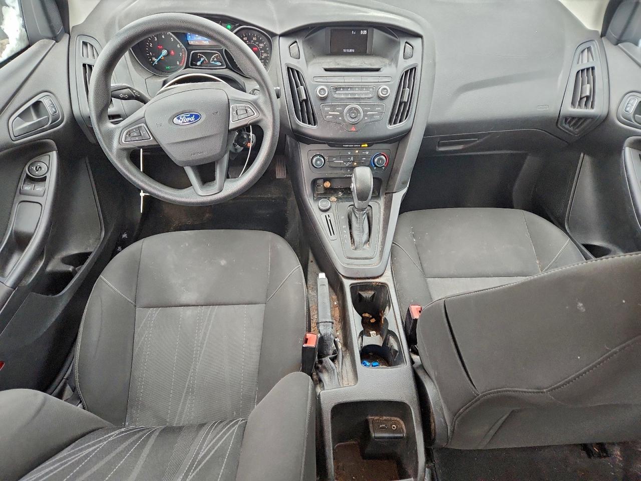 2015 FORD FOCUS S photo 8