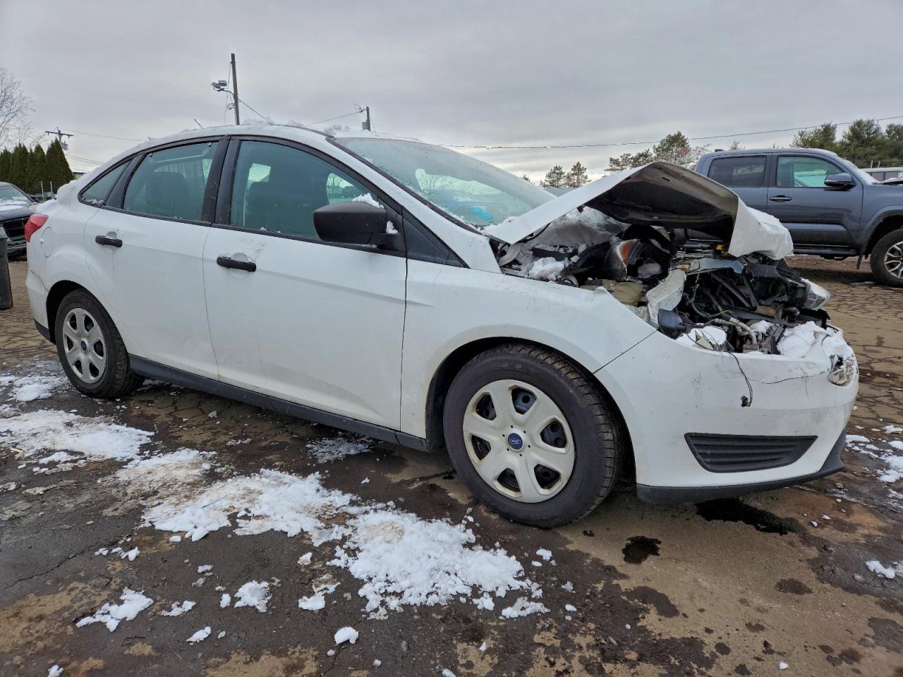 2015 FORD FOCUS S photo 4
