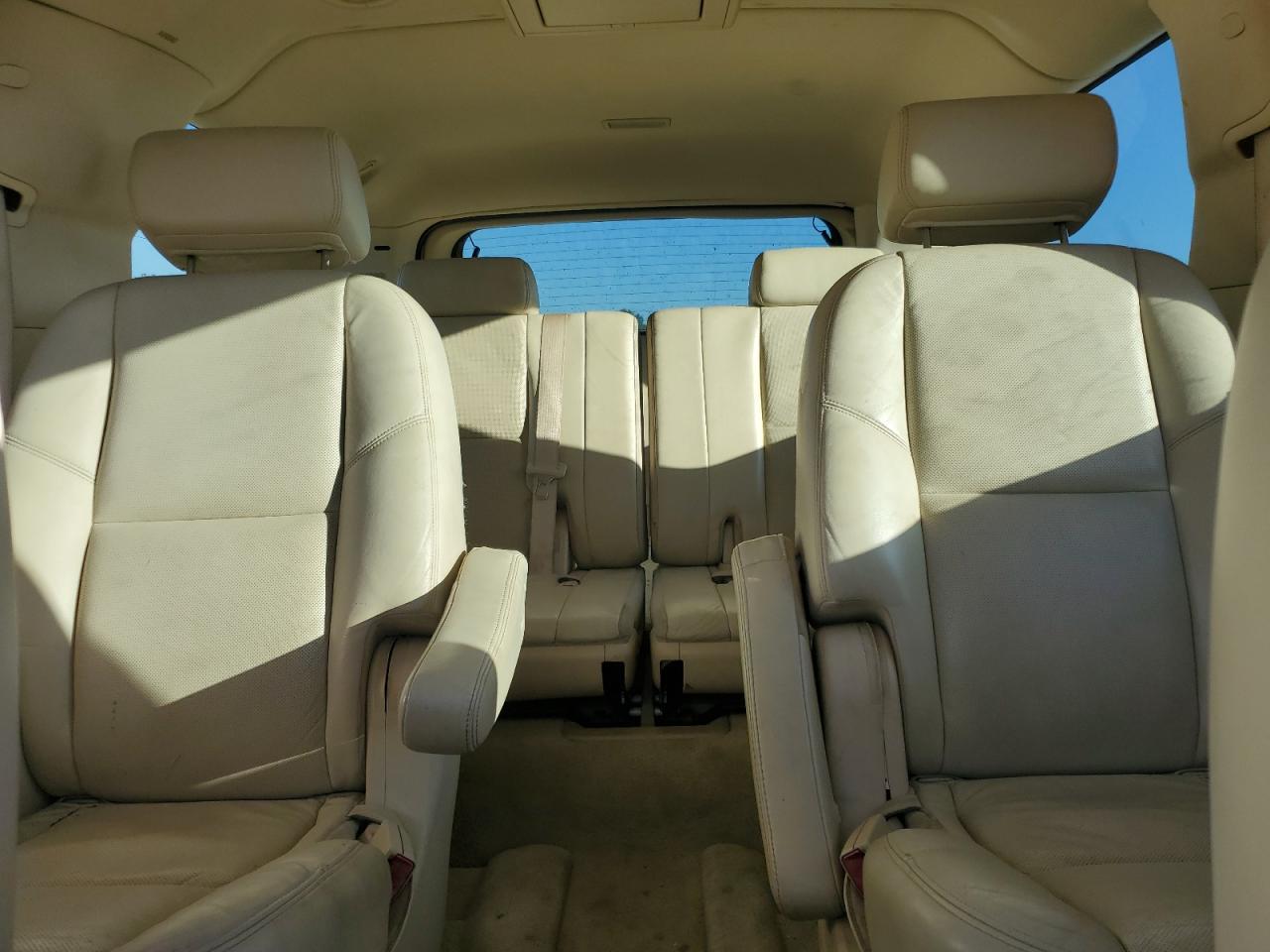 2008 CADILLAC ESCALADE ESV photo 10