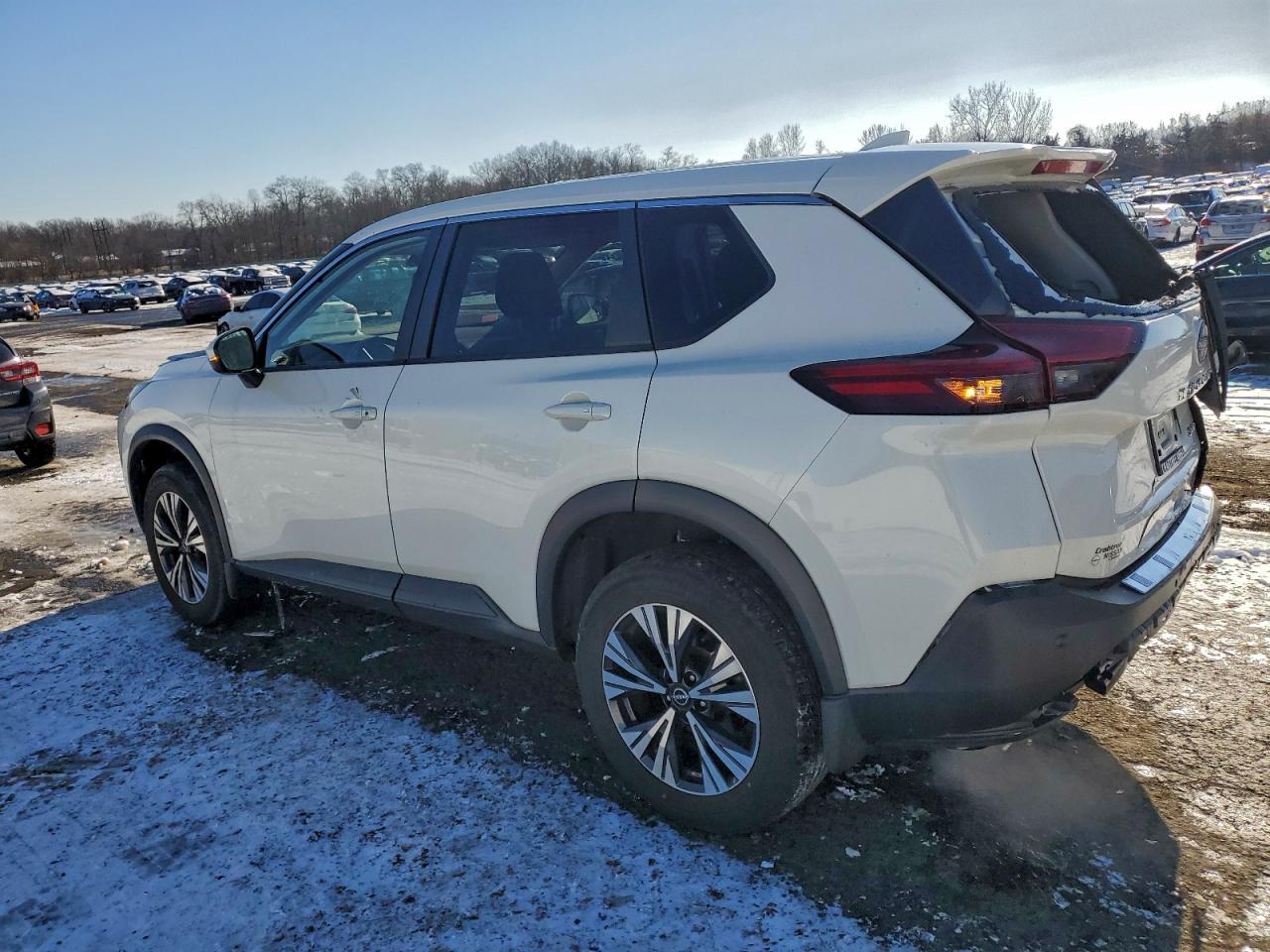 2023 NISSAN ROGUE SV photo 2