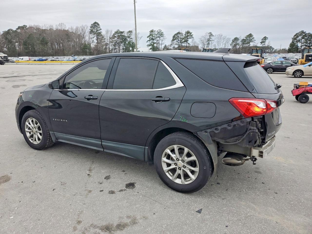 2020 CHEVROLET EQUINOX photo 2