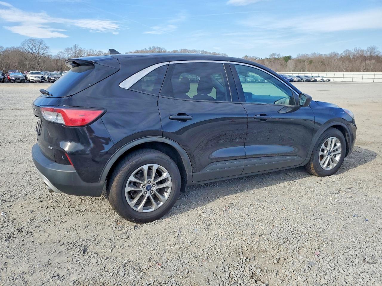 2022 FORD ESCAPE SE photo 3