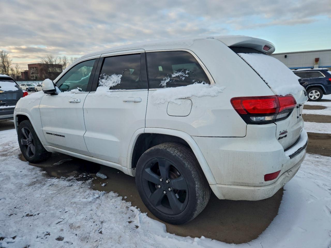 2015 JEEP GRAND CHEROKEE LAREDO photo 2