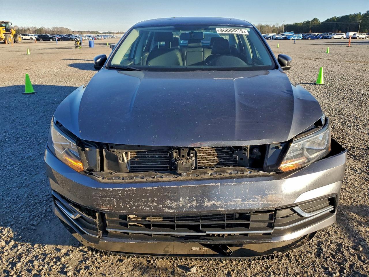 2018 VOLKSWAGEN PASSAT SE photo 5