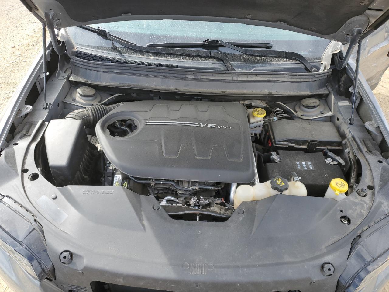 2021 JEEP CHEROKEE LATITUDE LUX photo 12