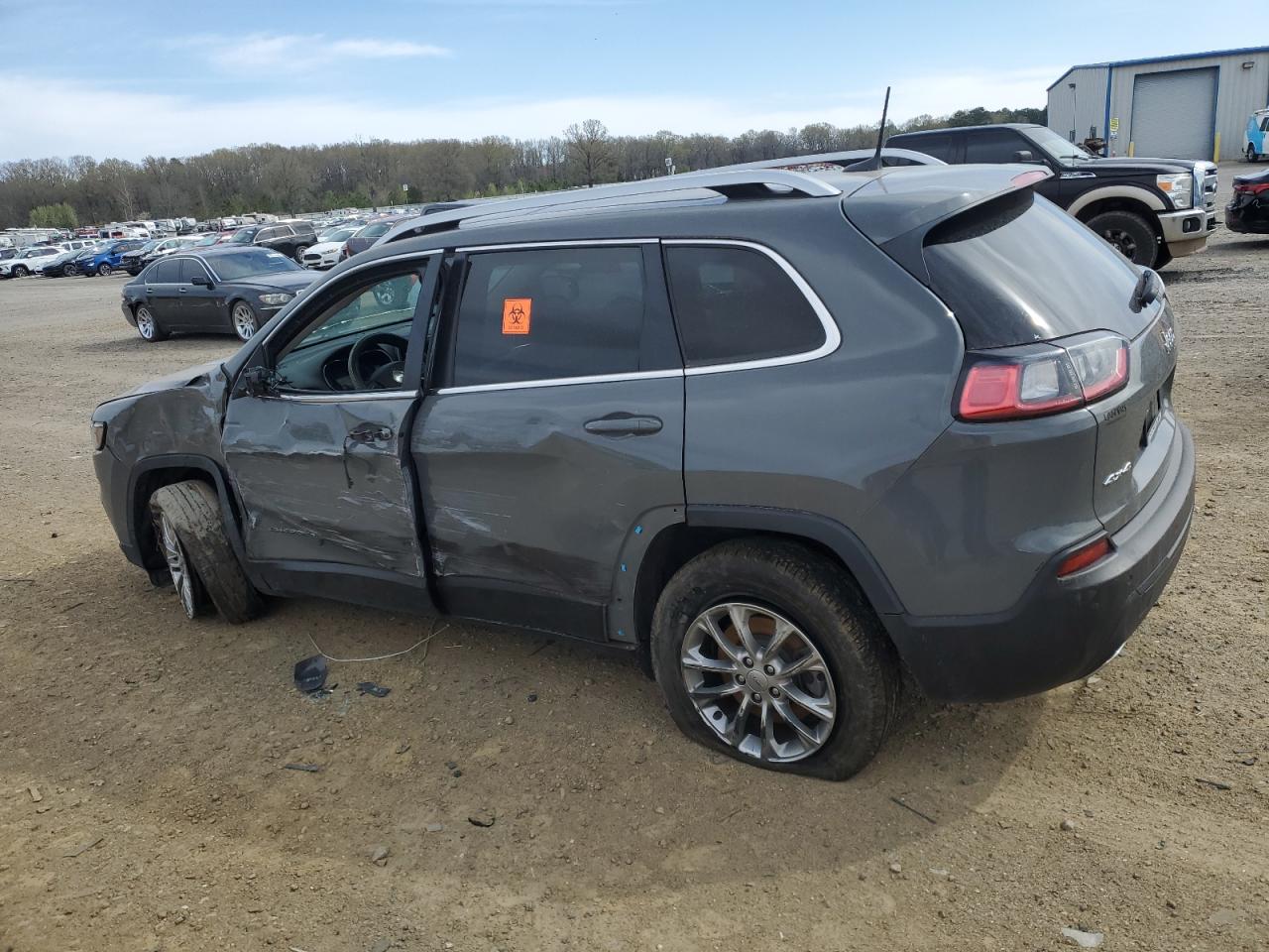 2021 JEEP CHEROKEE LATITUDE LUX photo 2