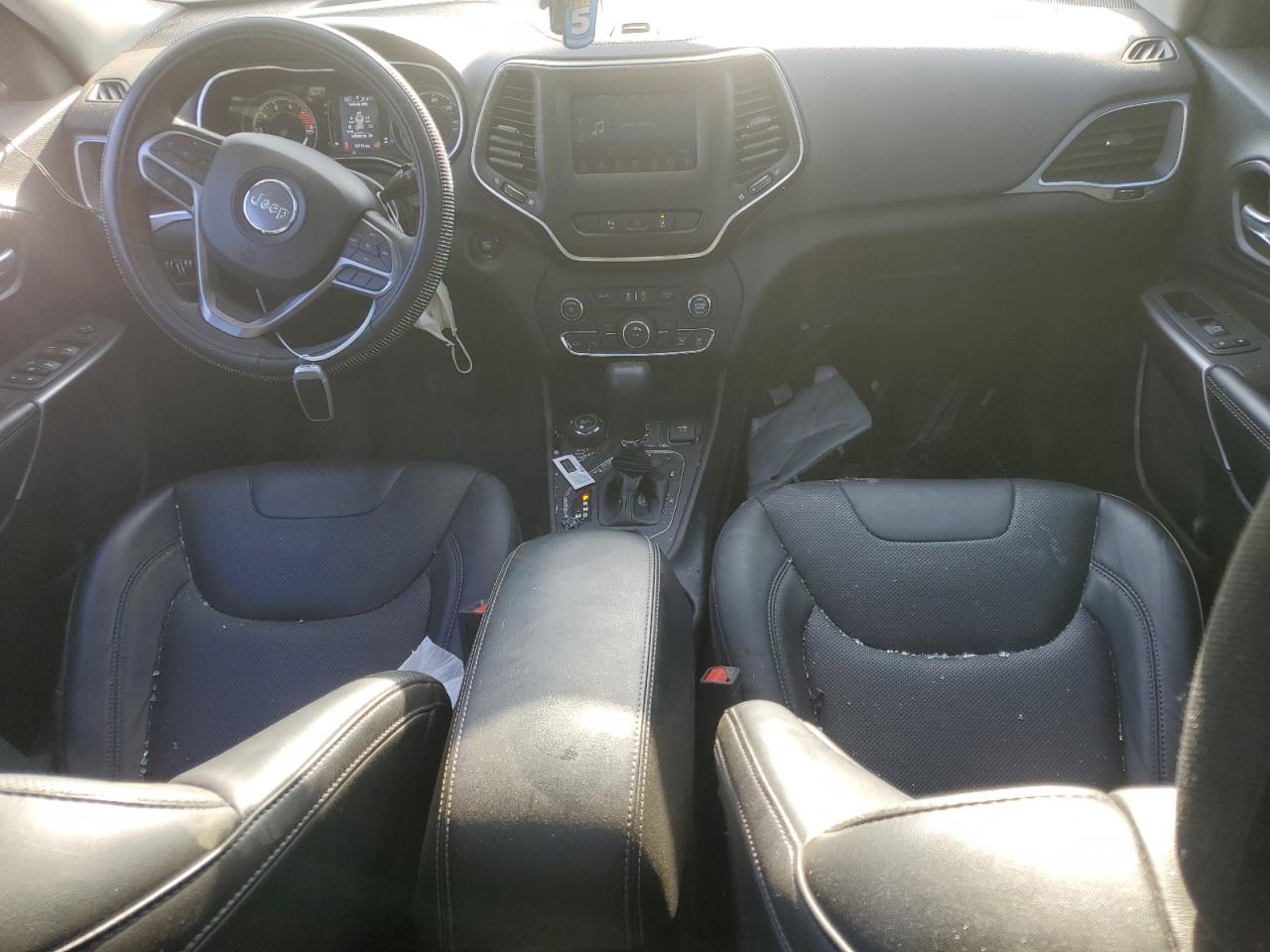 2021 JEEP CHEROKEE LATITUDE LUX photo 8