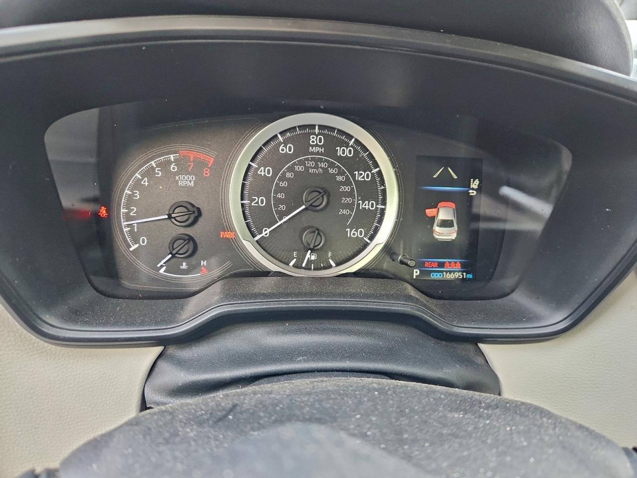 2020 TOYOTA COROLLA LE photo 9