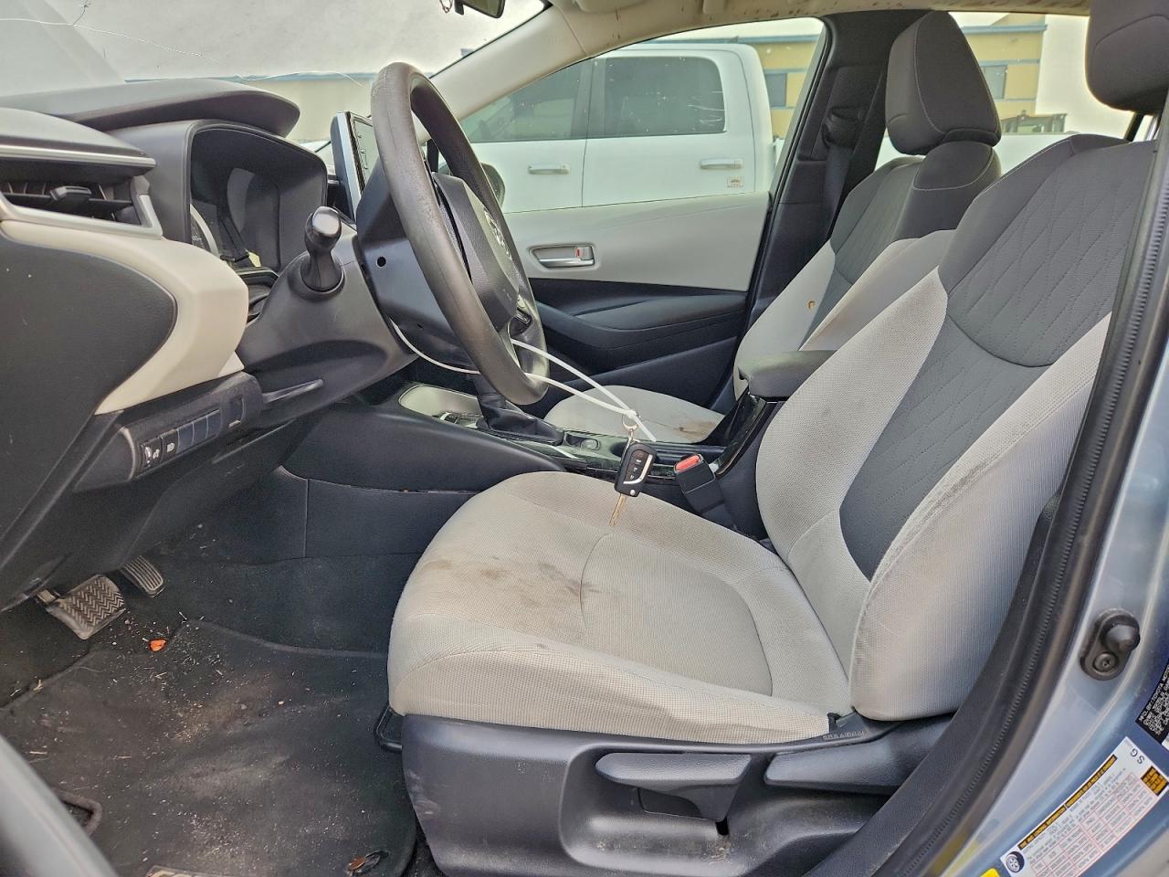 2020 TOYOTA COROLLA LE photo 7