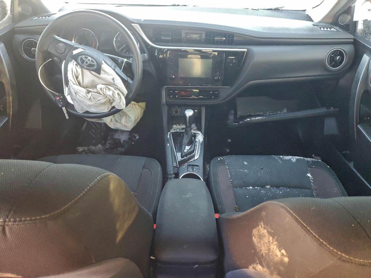 2017 TOYOTA COROLLA L photo 8