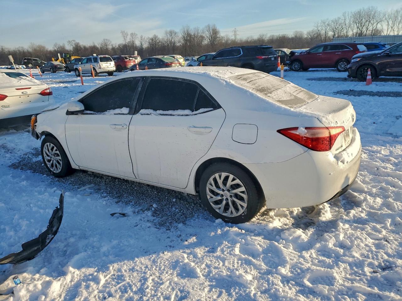 2017 TOYOTA COROLLA L photo 2