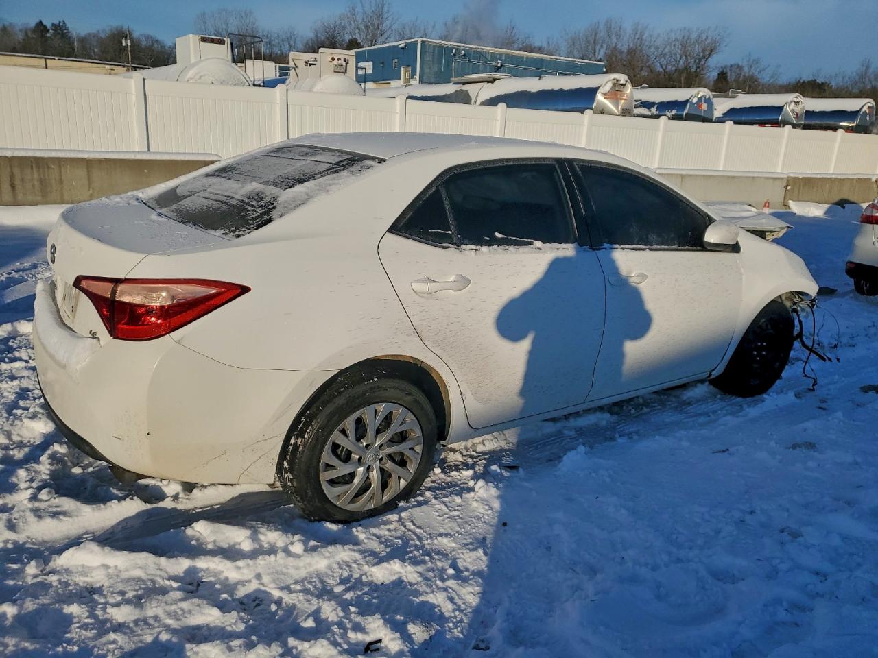 2017 TOYOTA COROLLA L photo 3