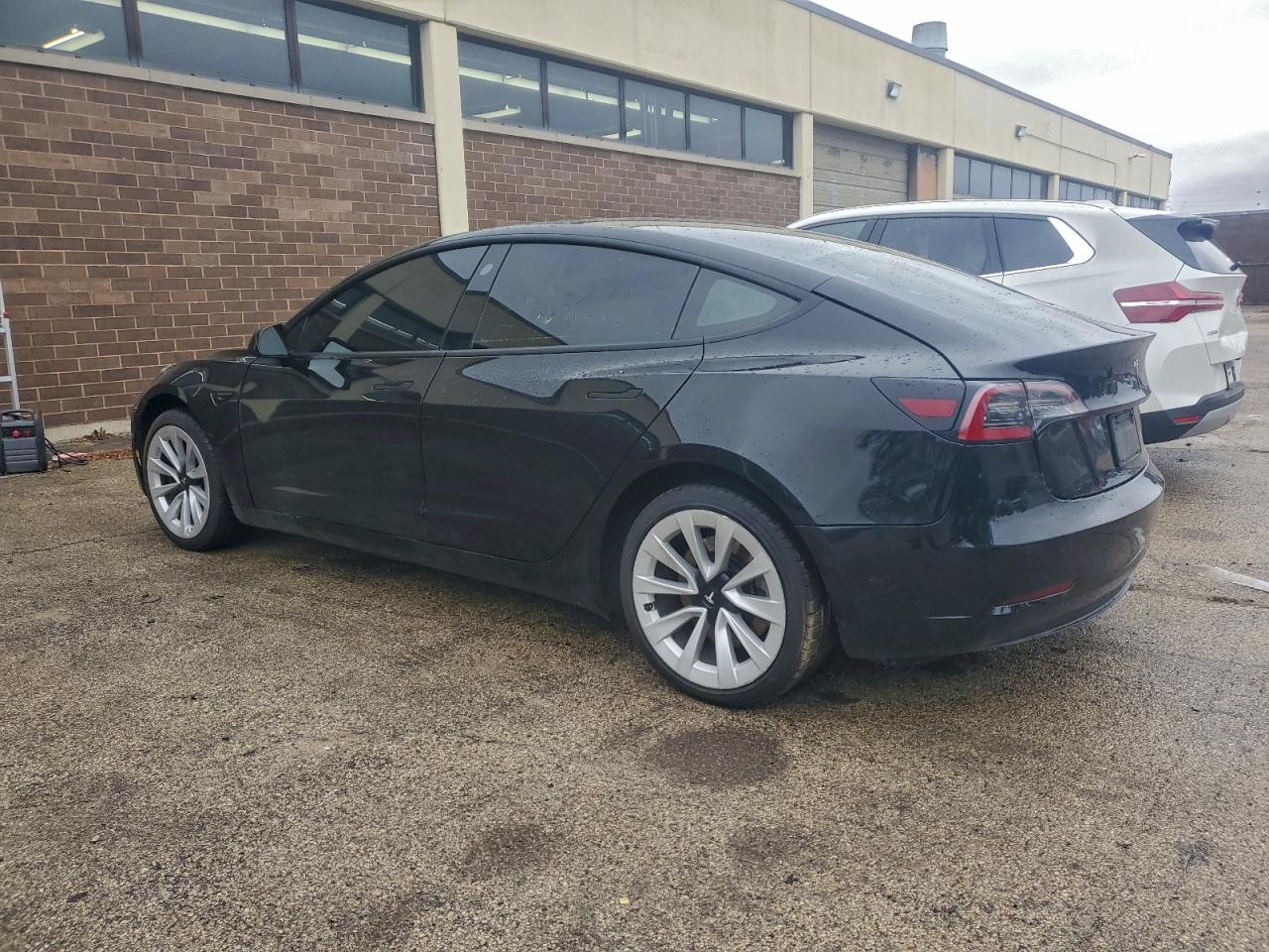 2022 TESLA MODEL 3 photo 2