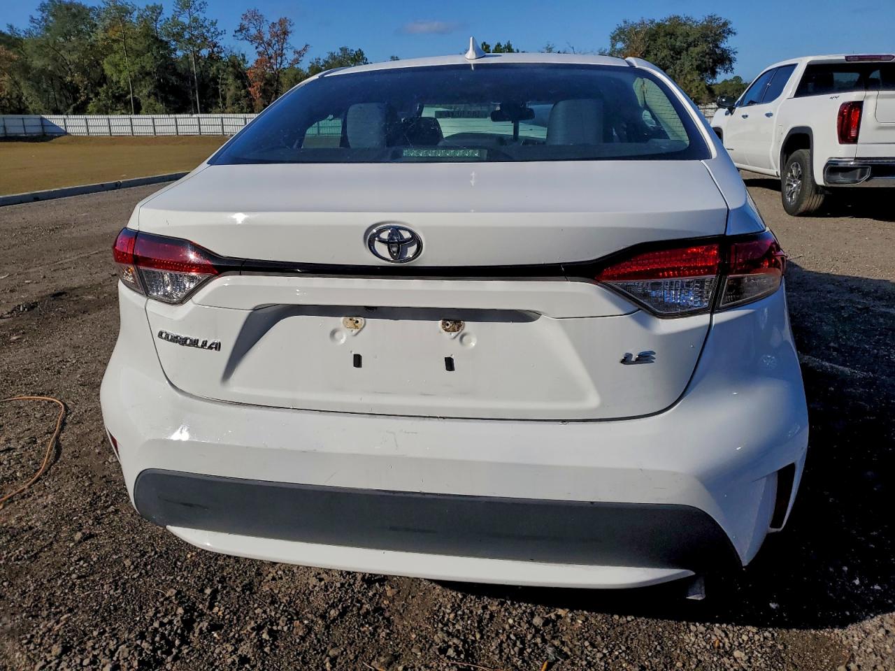 2021 TOYOTA COROLLA LE photo 6