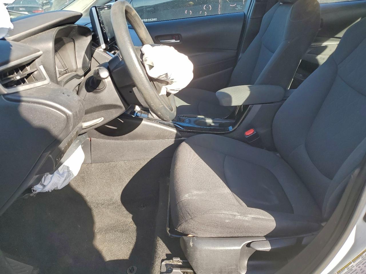 2021 TOYOTA COROLLA LE photo 7
