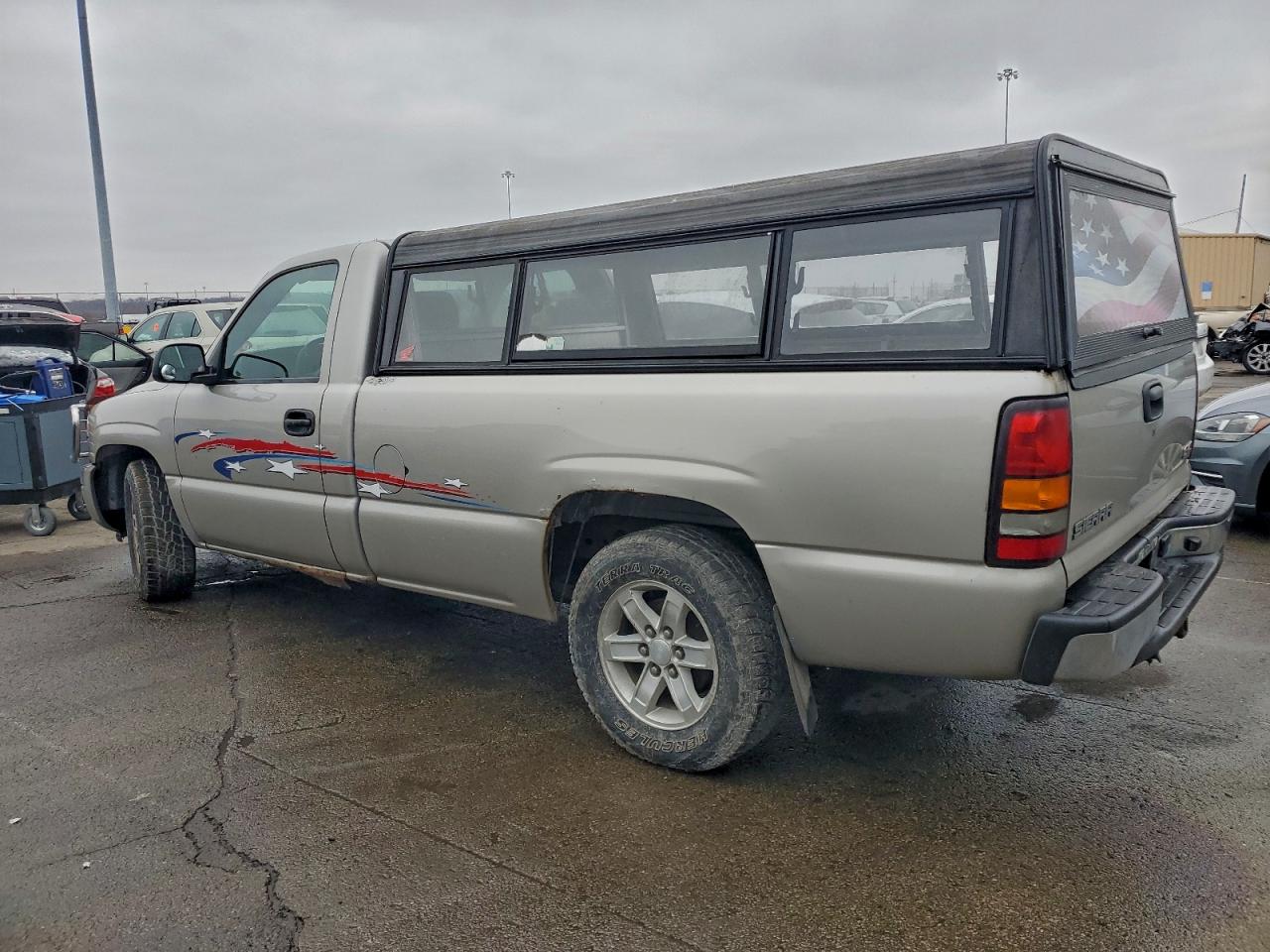 2006 GMC NEW SIERRA C1500 photo 2