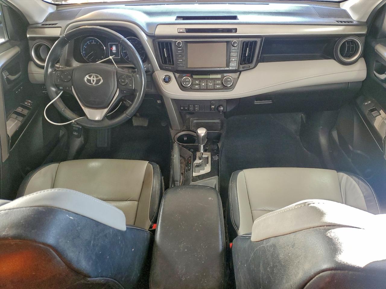 2016 TOYOTA RAV4 LIMITED photo 8
