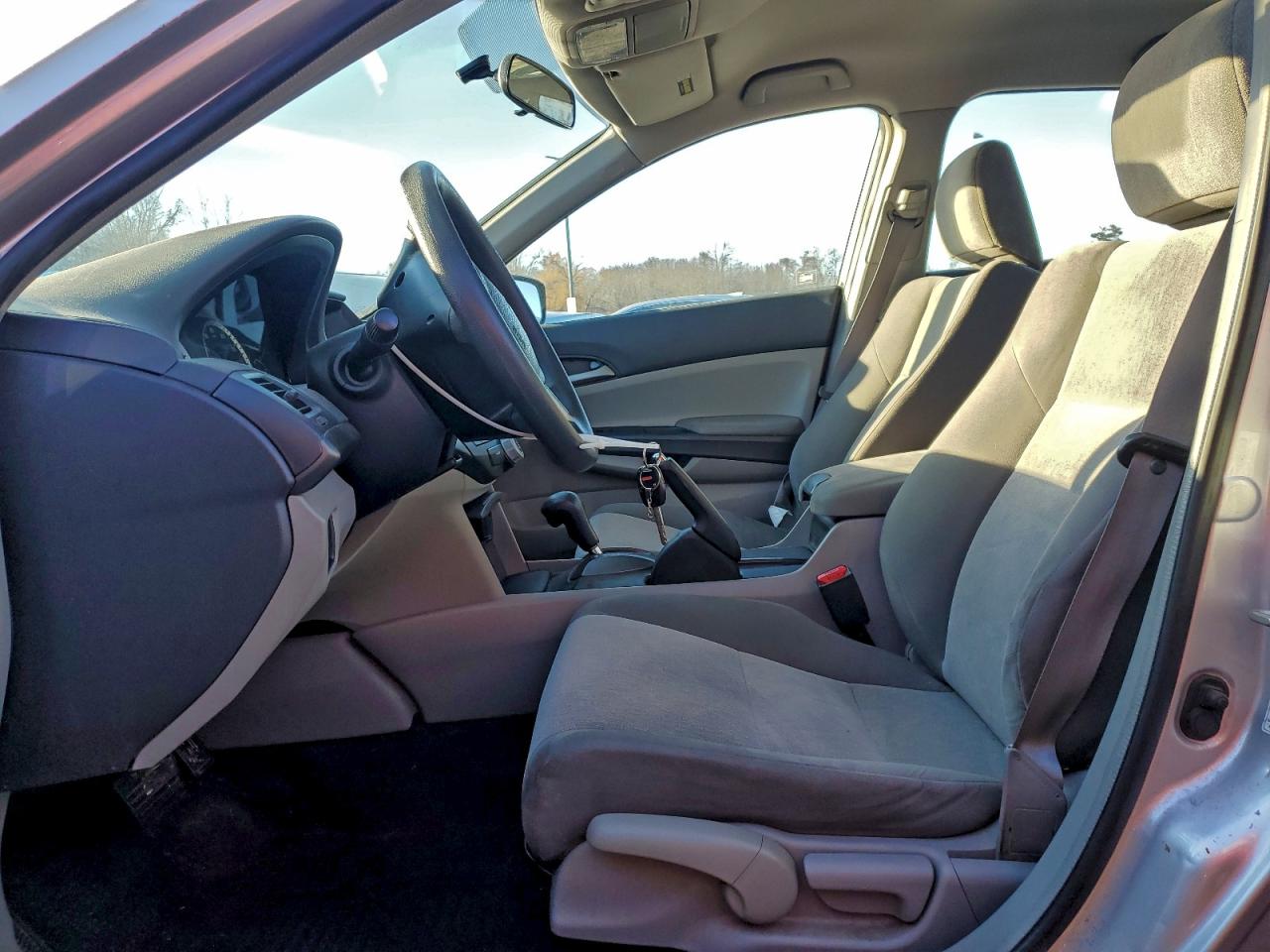 2009 HONDA ACCORD LX photo 7