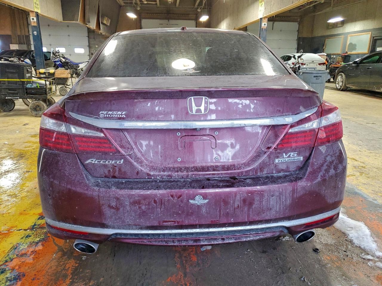 2017 HONDA ACCORD TOURING photo 6