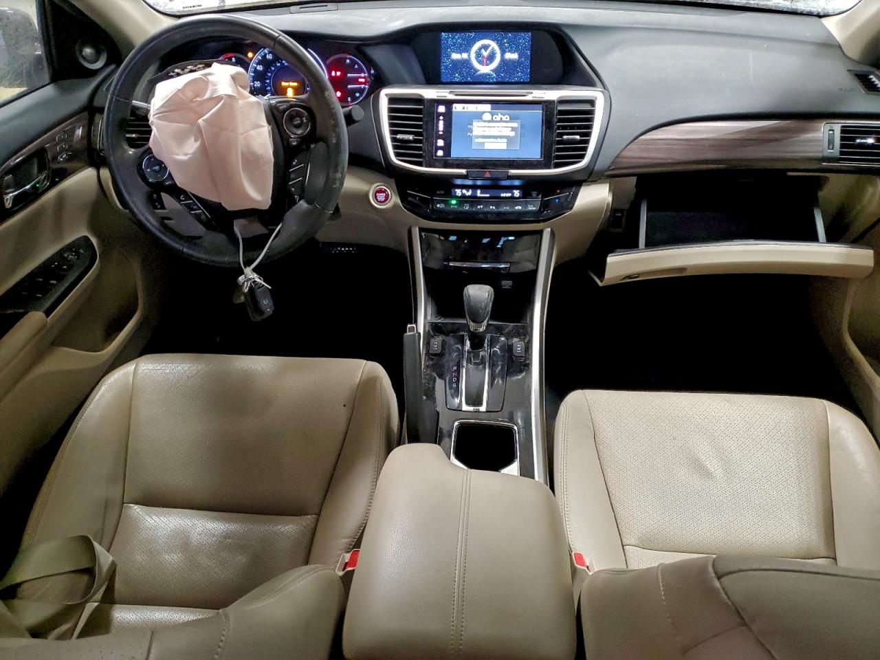 2017 HONDA ACCORD TOURING photo 8
