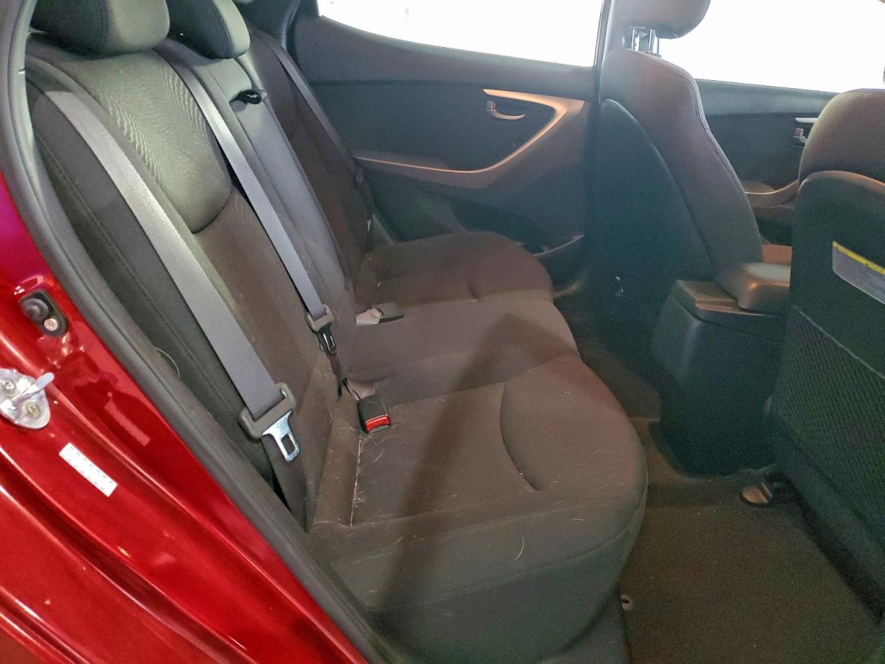 2016 HYUNDAI ELANTRA SE photo 10