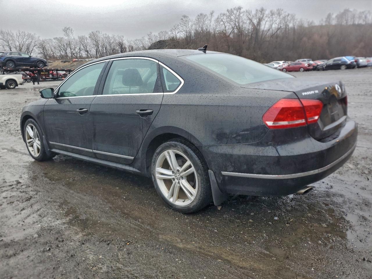 2015 VOLKSWAGEN PASSAT SE photo 2