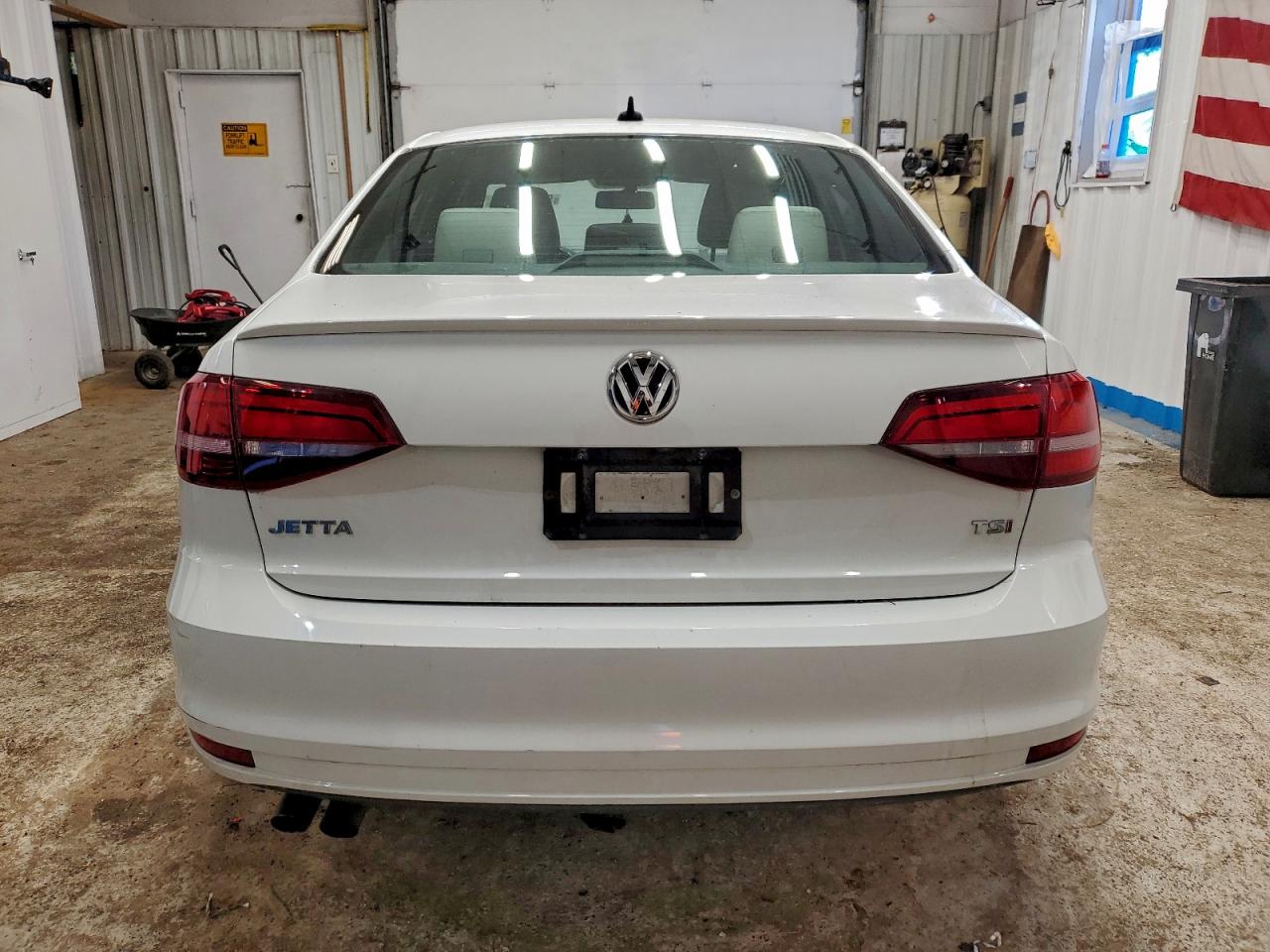 2017 VOLKSWAGEN JETTA SPORT photo 6