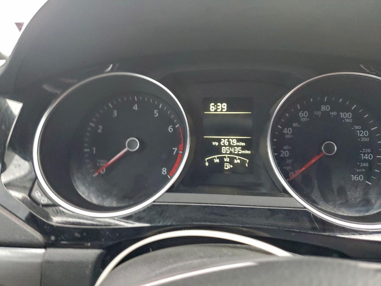 2017 VOLKSWAGEN JETTA SPORT photo 9