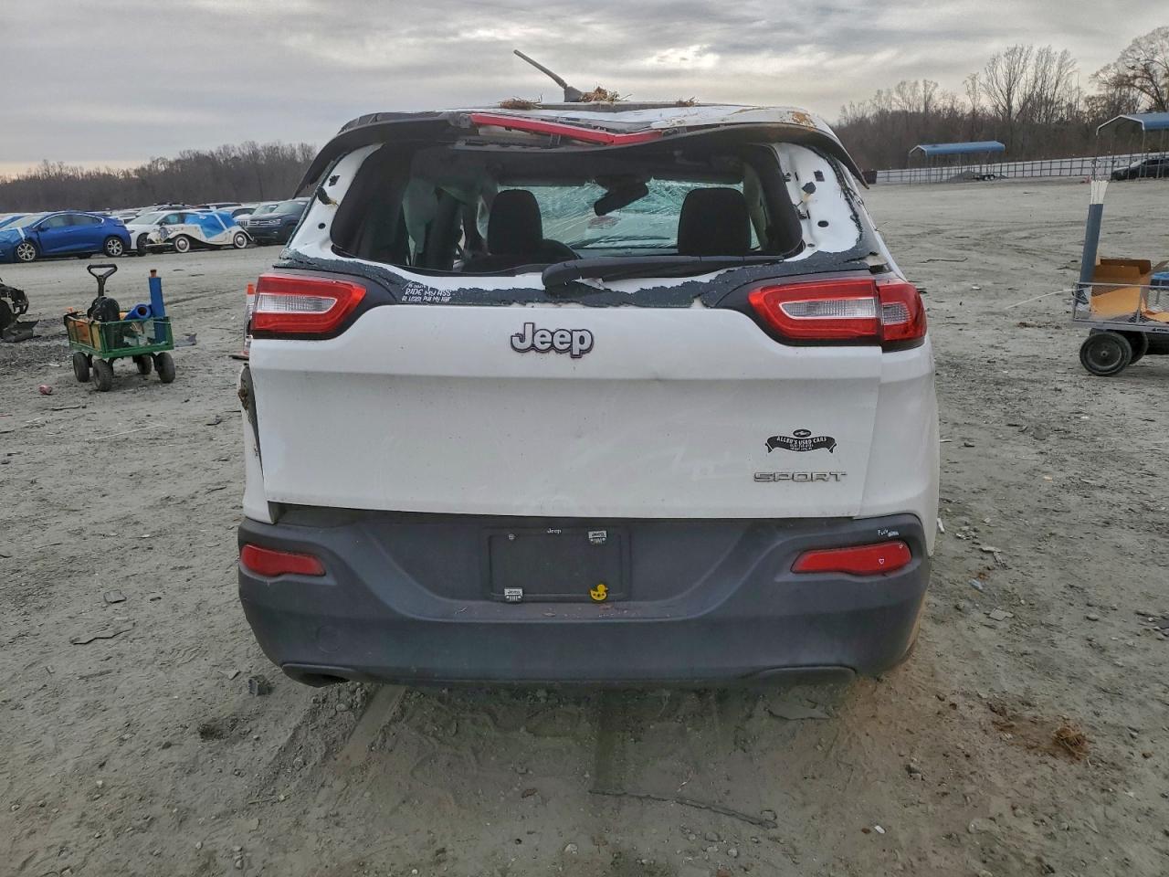2014 JEEP CHEROKEE SPORT photo 6