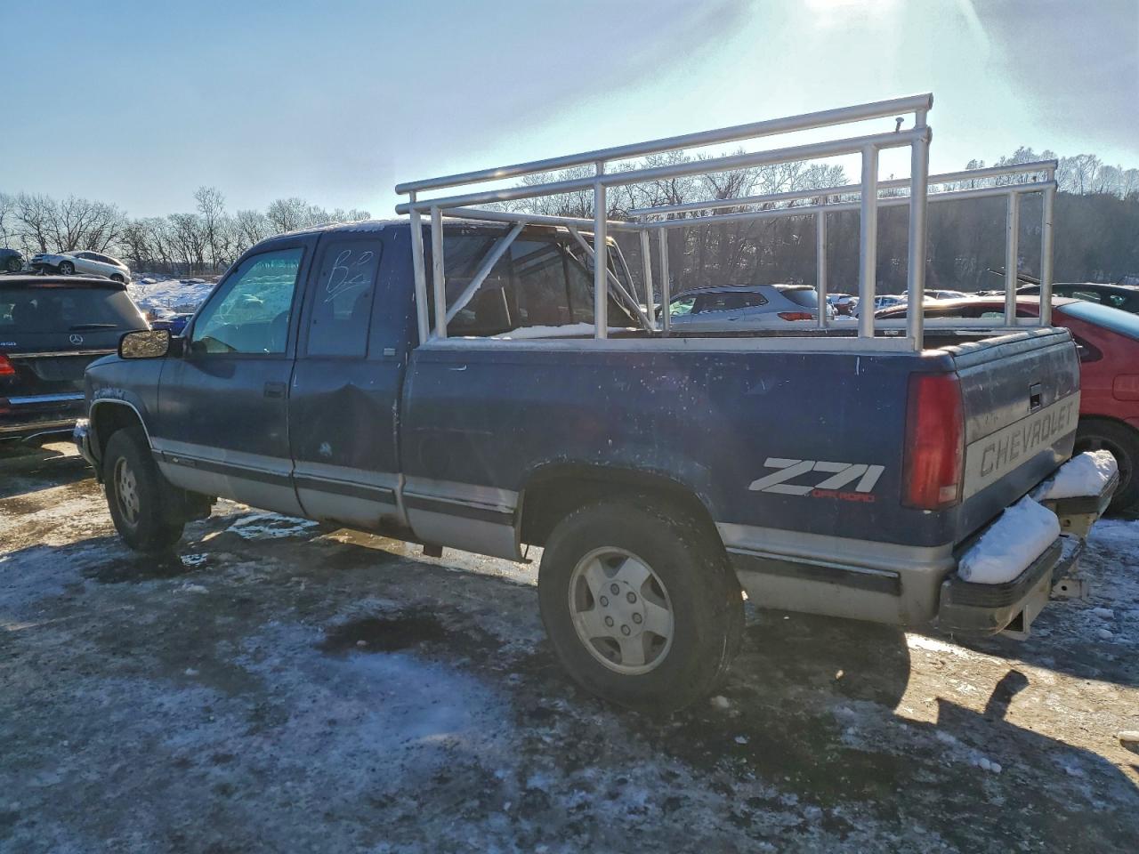 1995 CHEVROLET GMT-400 K1500 photo 2