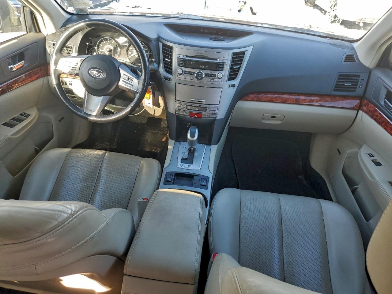 2011 SUBARU OUTBACK 3.6R LIMITED photo 8