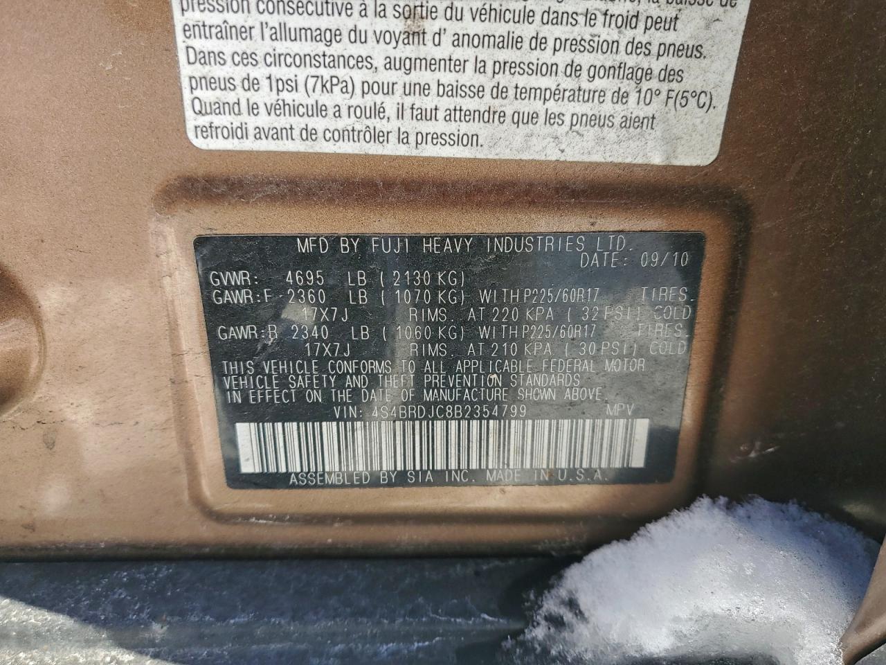 2011 SUBARU OUTBACK 3.6R LIMITED photo 13