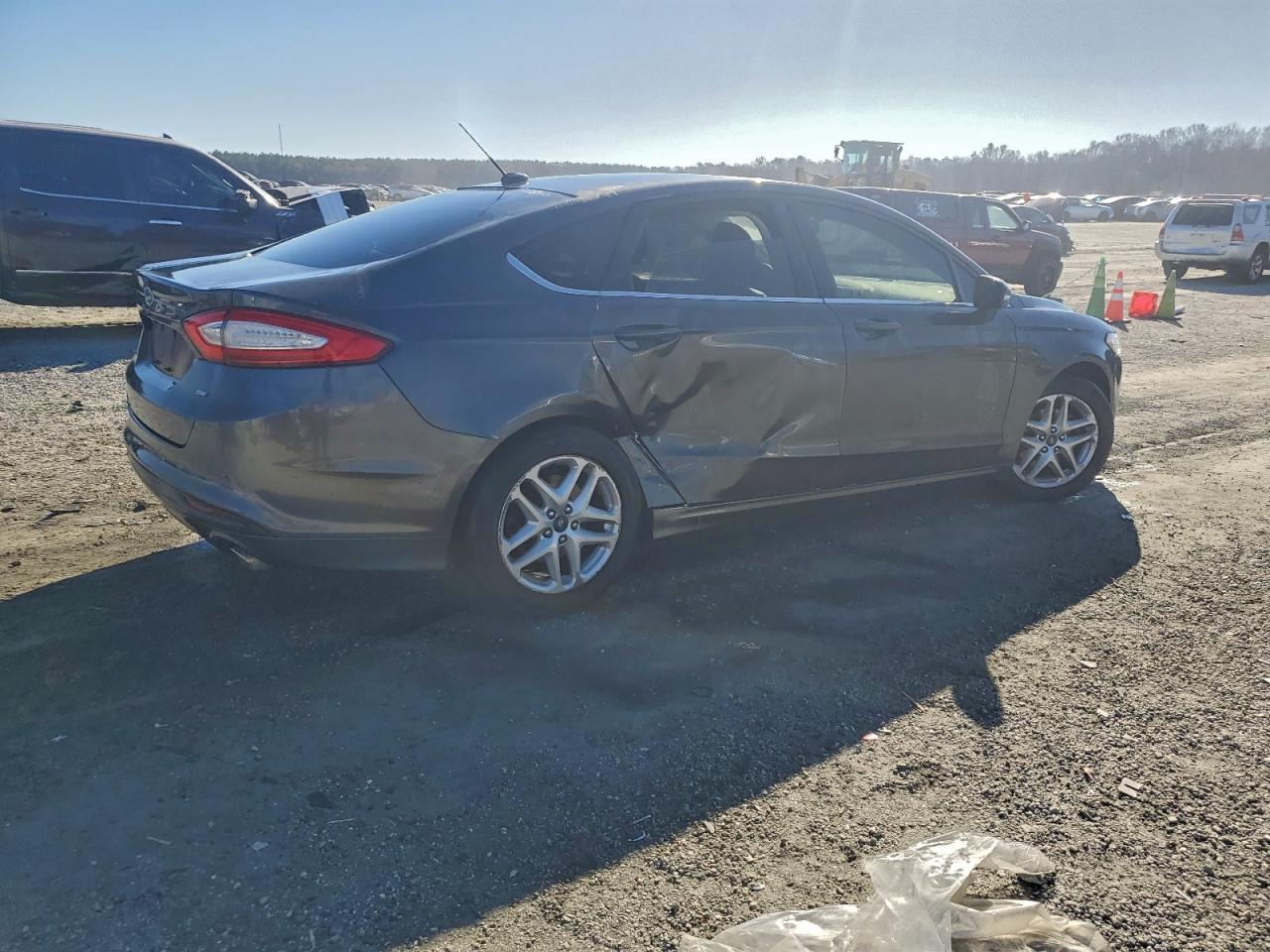 2016 FORD FUSION SE photo 3
