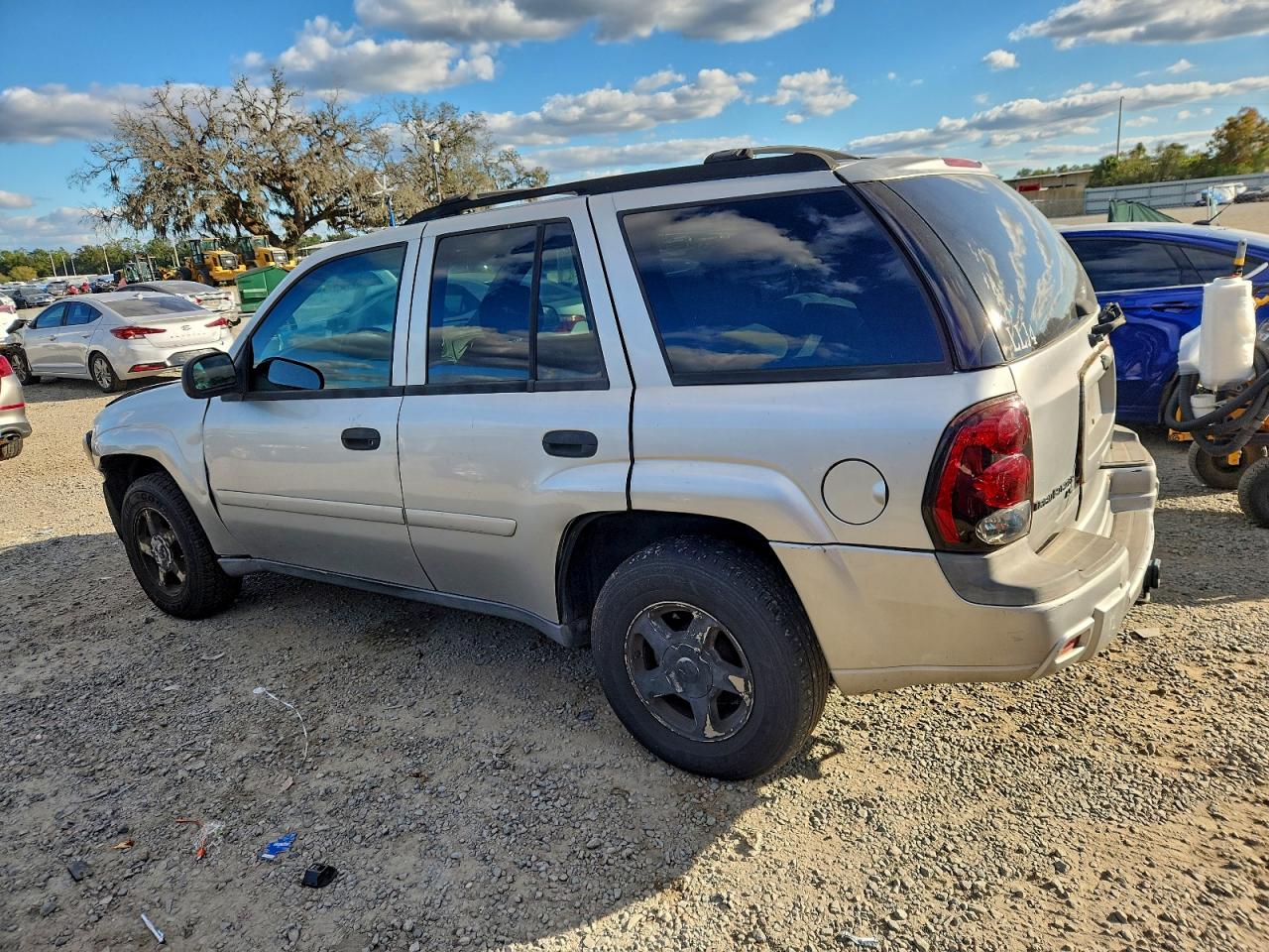 2006 CHEVROLET TRAILBLAZER LS photo 2