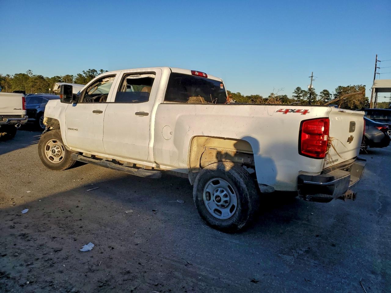 2016 CHEVROLET SILVERADO K2500 HEAVY DUTY photo 2