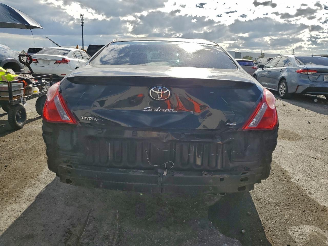 2005 TOYOTA CAMRY SOLARA SE photo 6