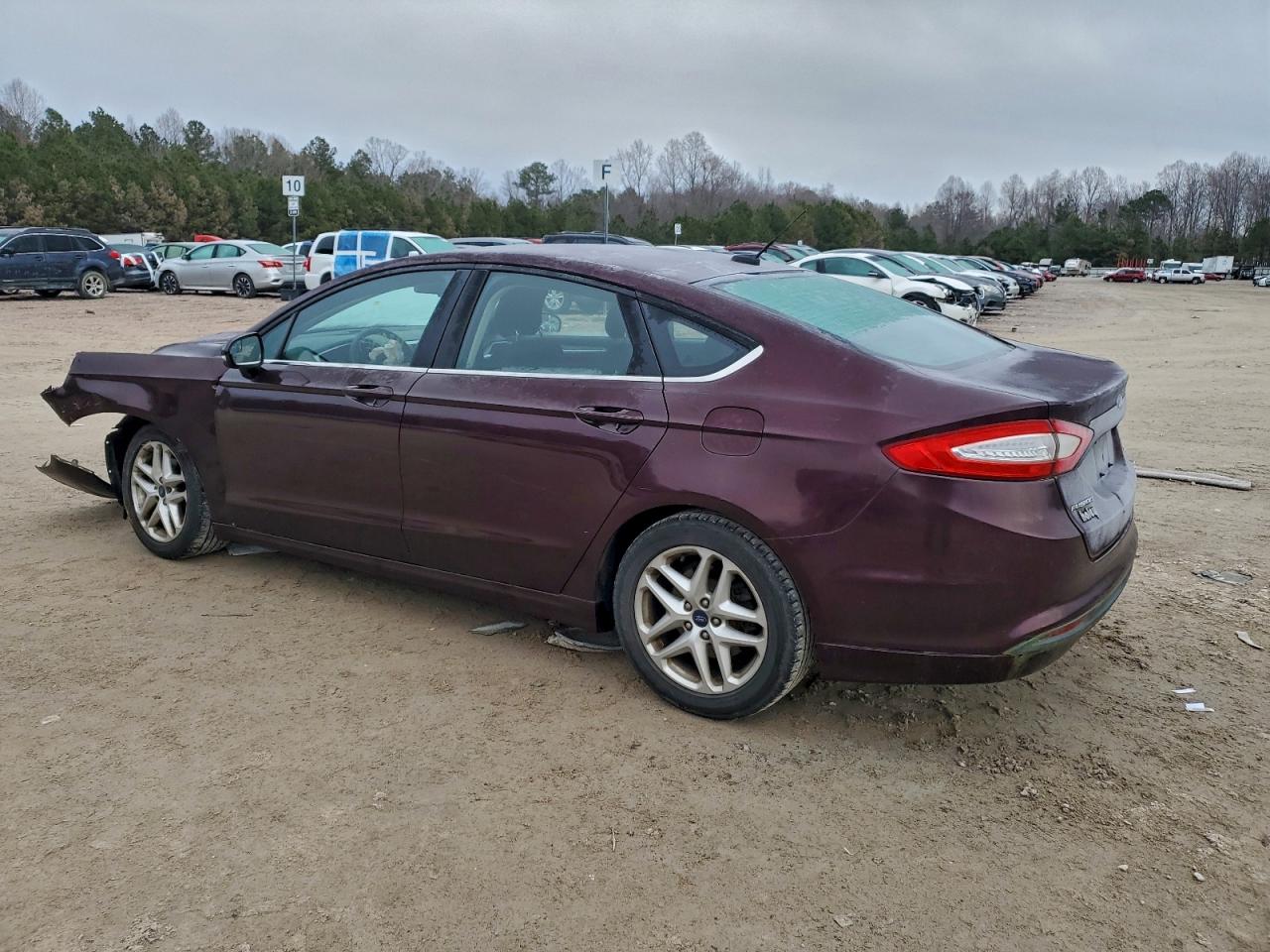 2013 FORD FUSION SE photo 2