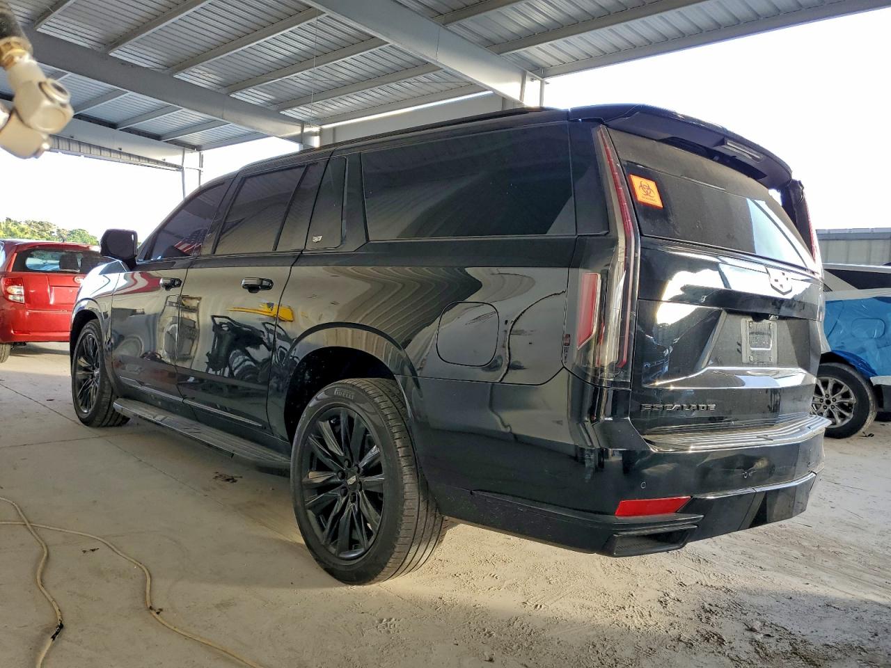 2021 CADILLAC ESCALADE ESV SPORT PLATINUM photo 2