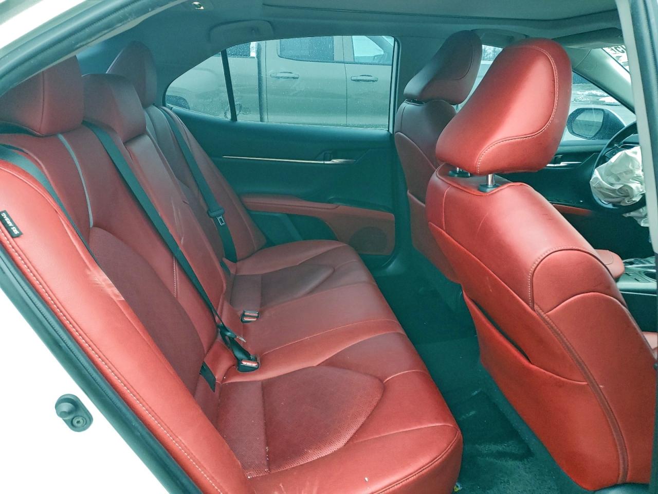 2021 TOYOTA CAMRY photo 19