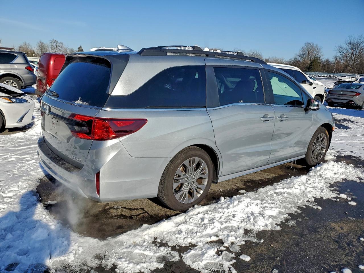 2025 HONDA ODYSSEY TOURING photo 3