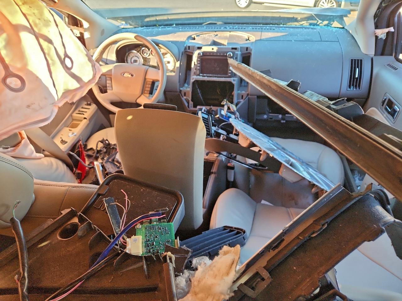 2010 FORD EDGE LIMITED photo 8