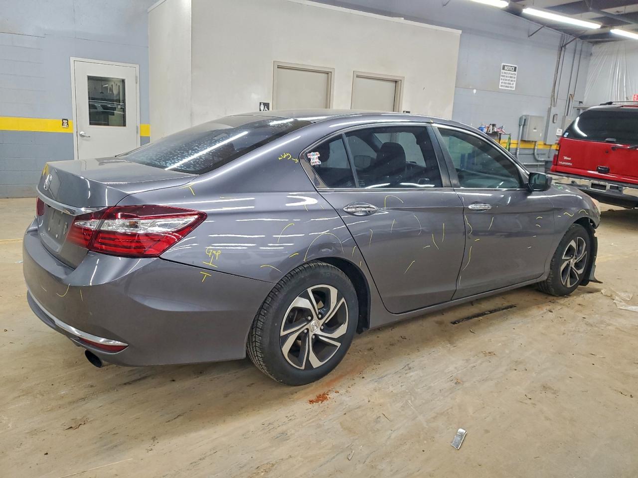 2017 HONDA ACCORD LX photo 3