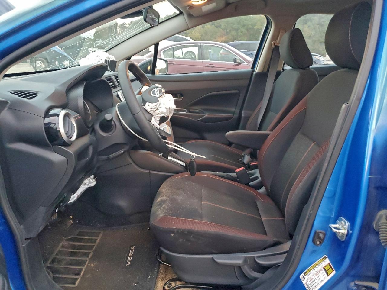 2020 NISSAN VERSA SR photo 7