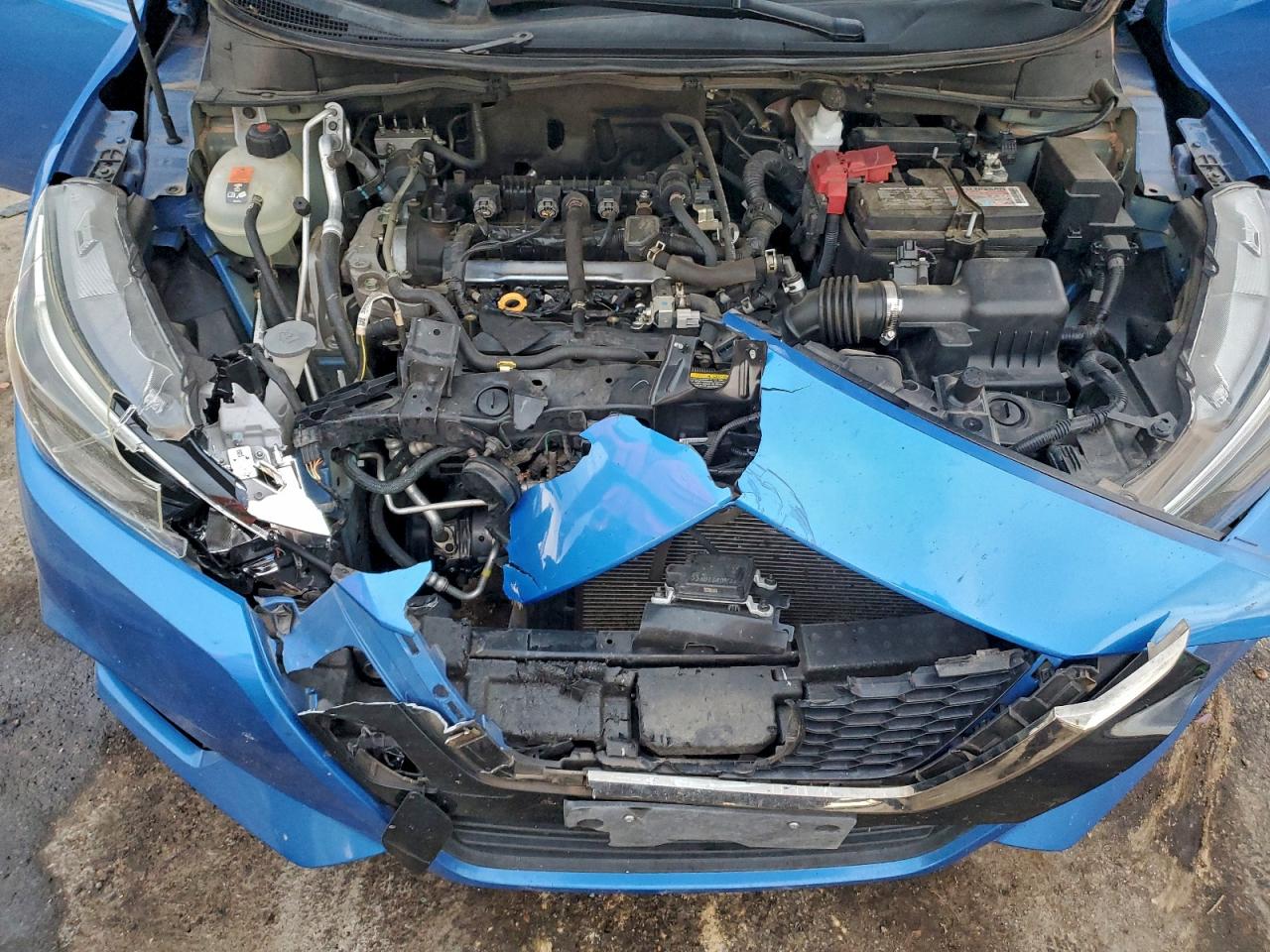 2020 NISSAN VERSA SR photo 11