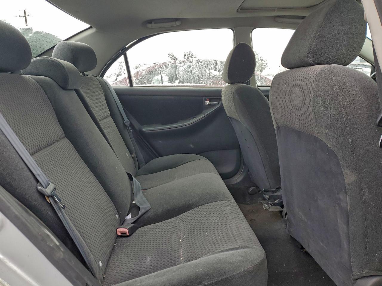 2005 TOYOTA COROLLA CE photo 10